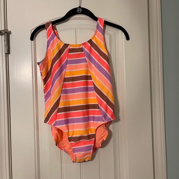 Girl Swimsuit - Picture 1 of 4